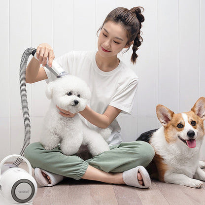 Pet Grooming Device